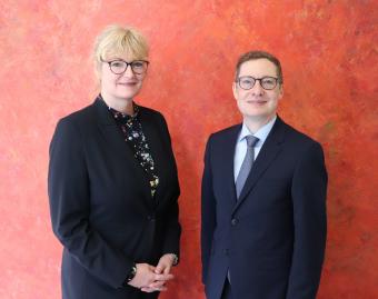 Vorsitzende Richterin am OVG Dr. Jana Lorenz; Vizepräsident des OVG Jörg Sander