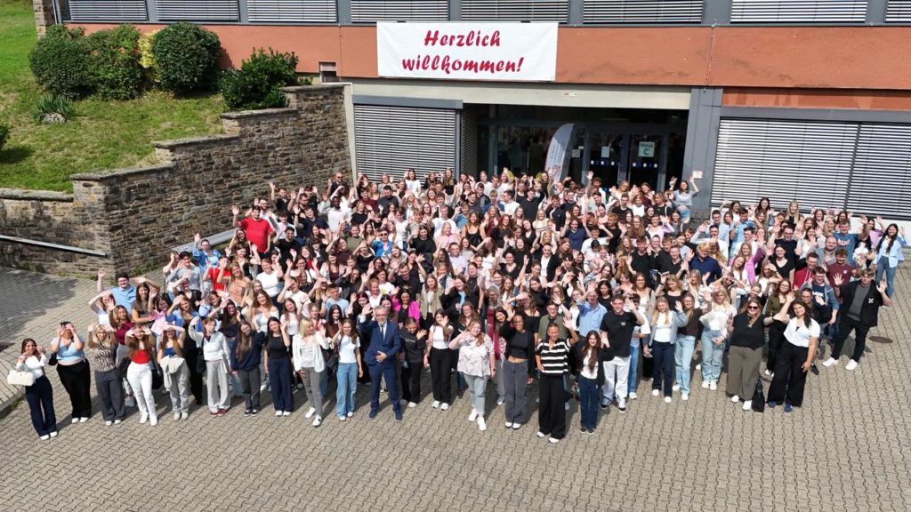 Neue Rechtspflegeranwärterilnnen an der FHR NRW