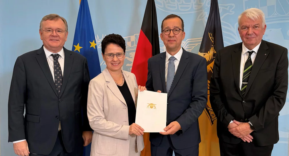 Amtschef Elmar Steinbacher, Ministerin der Justiz und für Migration Marion Gentges MdL, Leitender Oberstaatsanwalt Wolfgang Hilkert, Generalstaatsanwalt Jürgen Gremmelmaier. (v.l.n.r.)